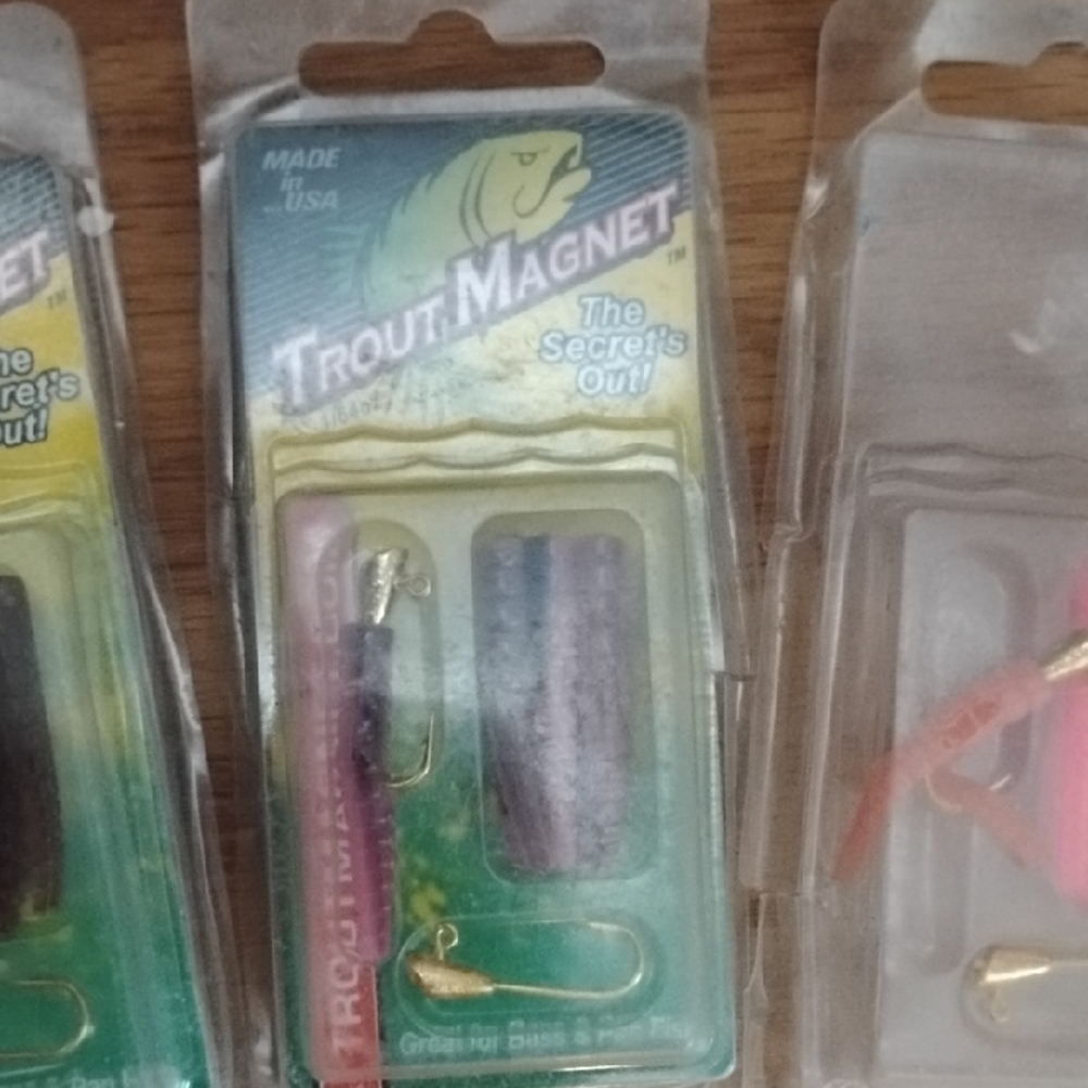 Fishing Lure 3 Pk Set - Pink, Purple and Black - Picture 3 of 5